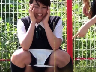 Japanese students pee